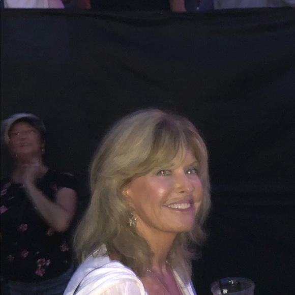 Meet your Posher, Maura - Picture 1 of 1